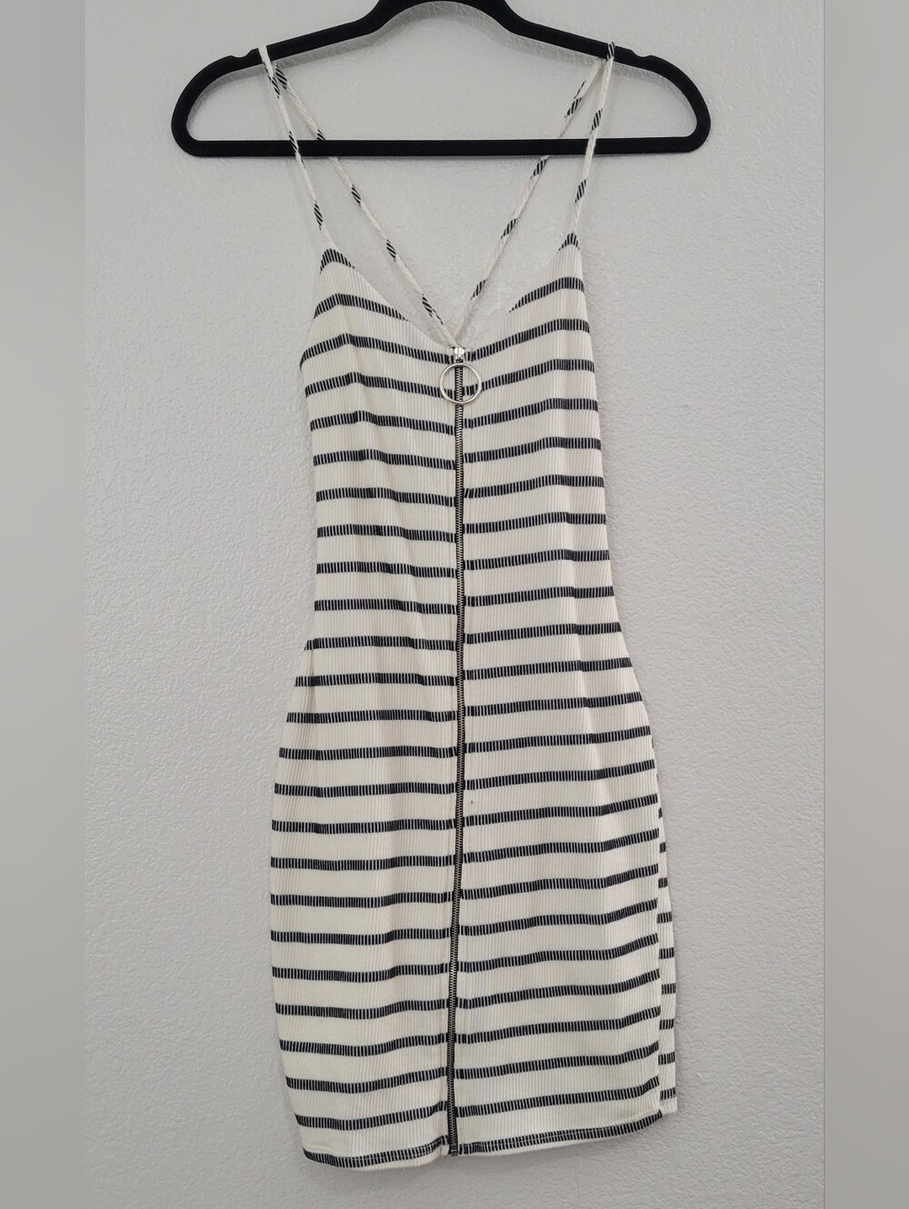 A Ellen Dress Womens M Ivory Black Striped Bodycon O Ring Zip Strappy USA